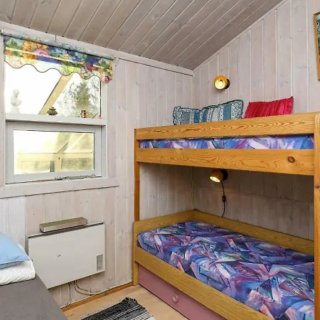度假居 5 Person In